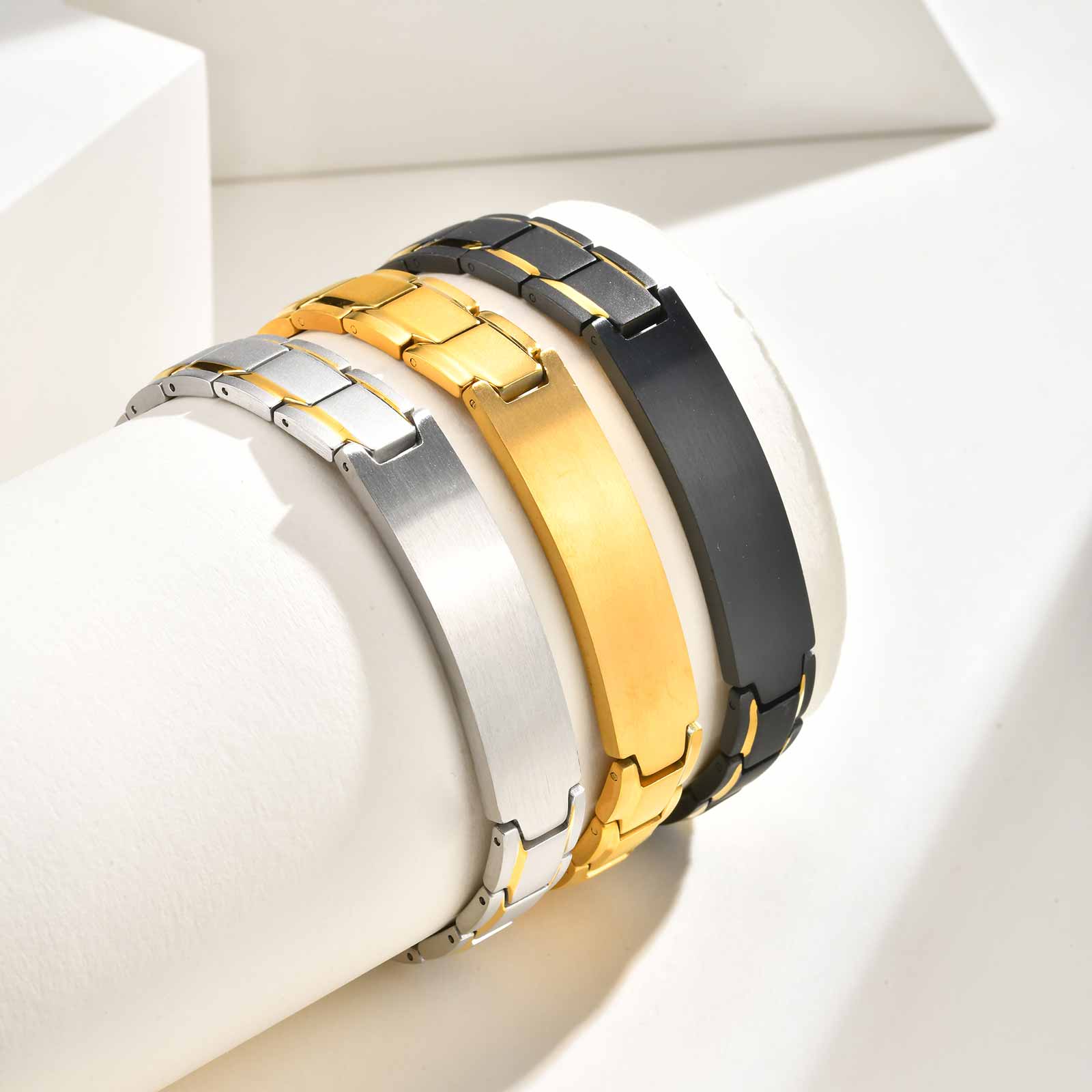 Personalisiertes Armband mit N – Jewelry Watches Men Bewertung und Preis