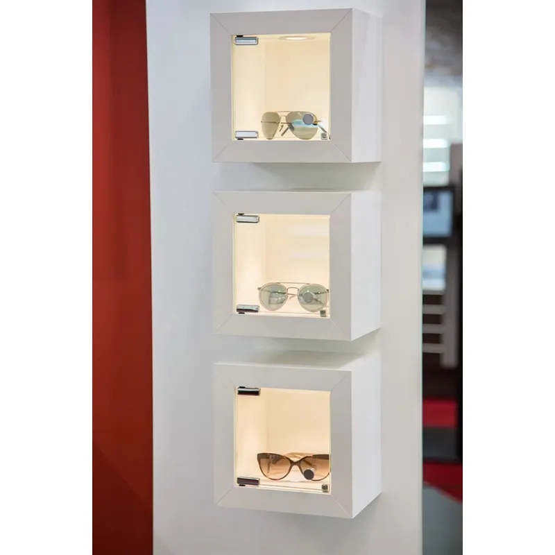 Maßgefertigte weiße wandmontie – Jewelry Store For Watches Bewertung und Preis